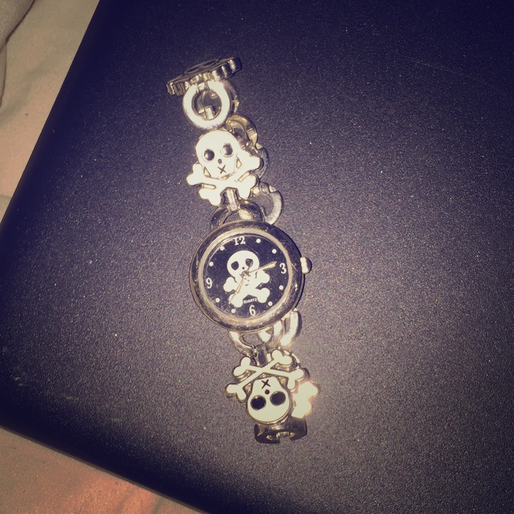 Skull Watch